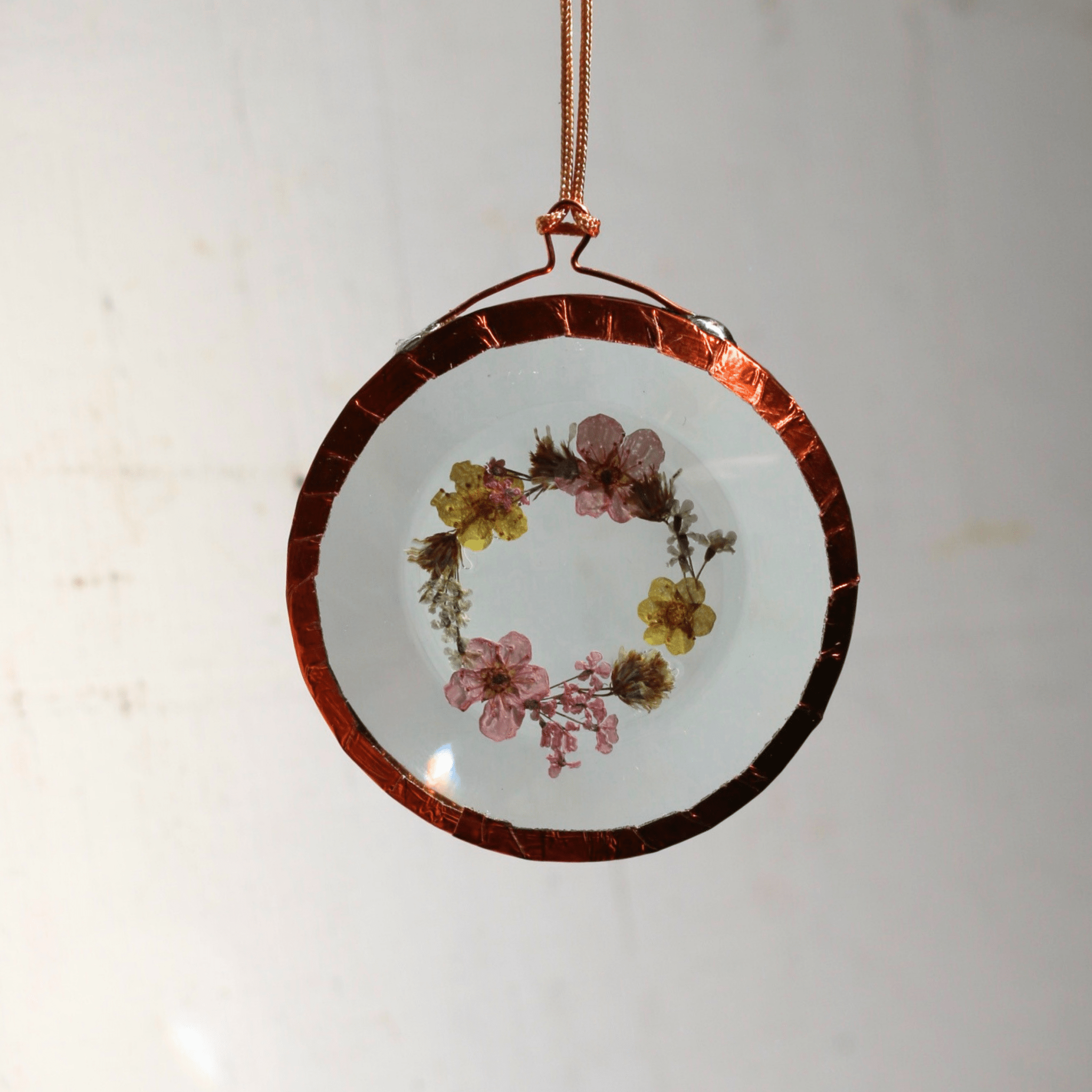 Hydrangea Ranger - Pressed Flower Suncatcher, Round Mini - The Flower Crate