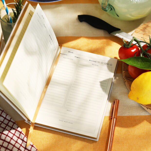 Lisa Angel - Favourite Recipes Cookbook Journal - The Flower Crate