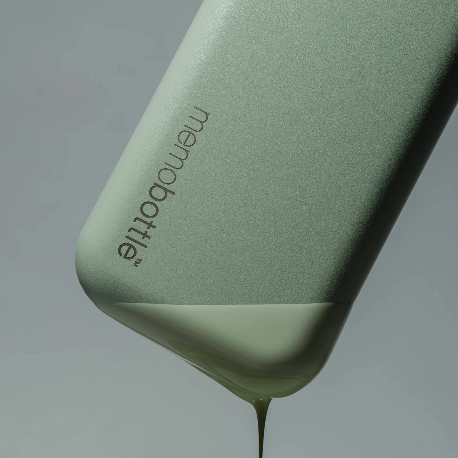 Memobottle - Slim Stainless Steel, Pistachio - The Flower Crate