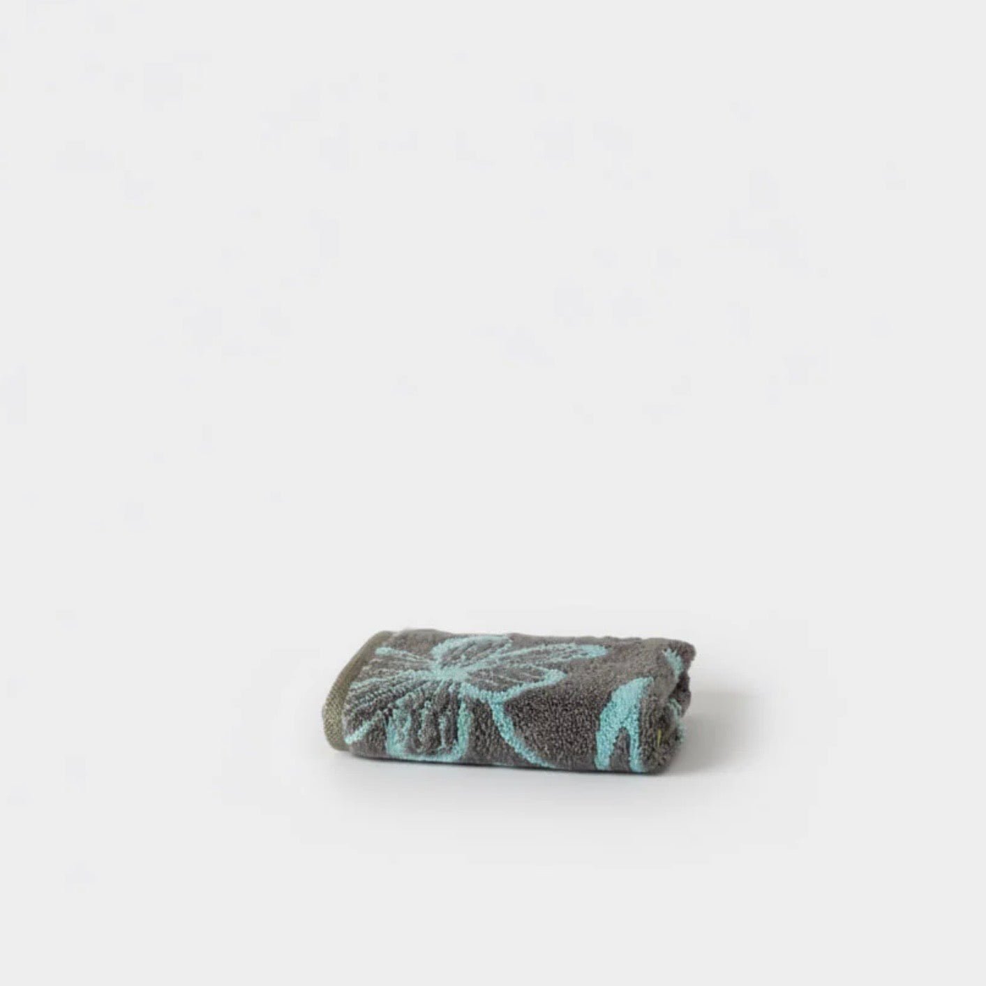 Murakami Pile - Flor Face Towel, Grey &amp; Green - The Flower Crate