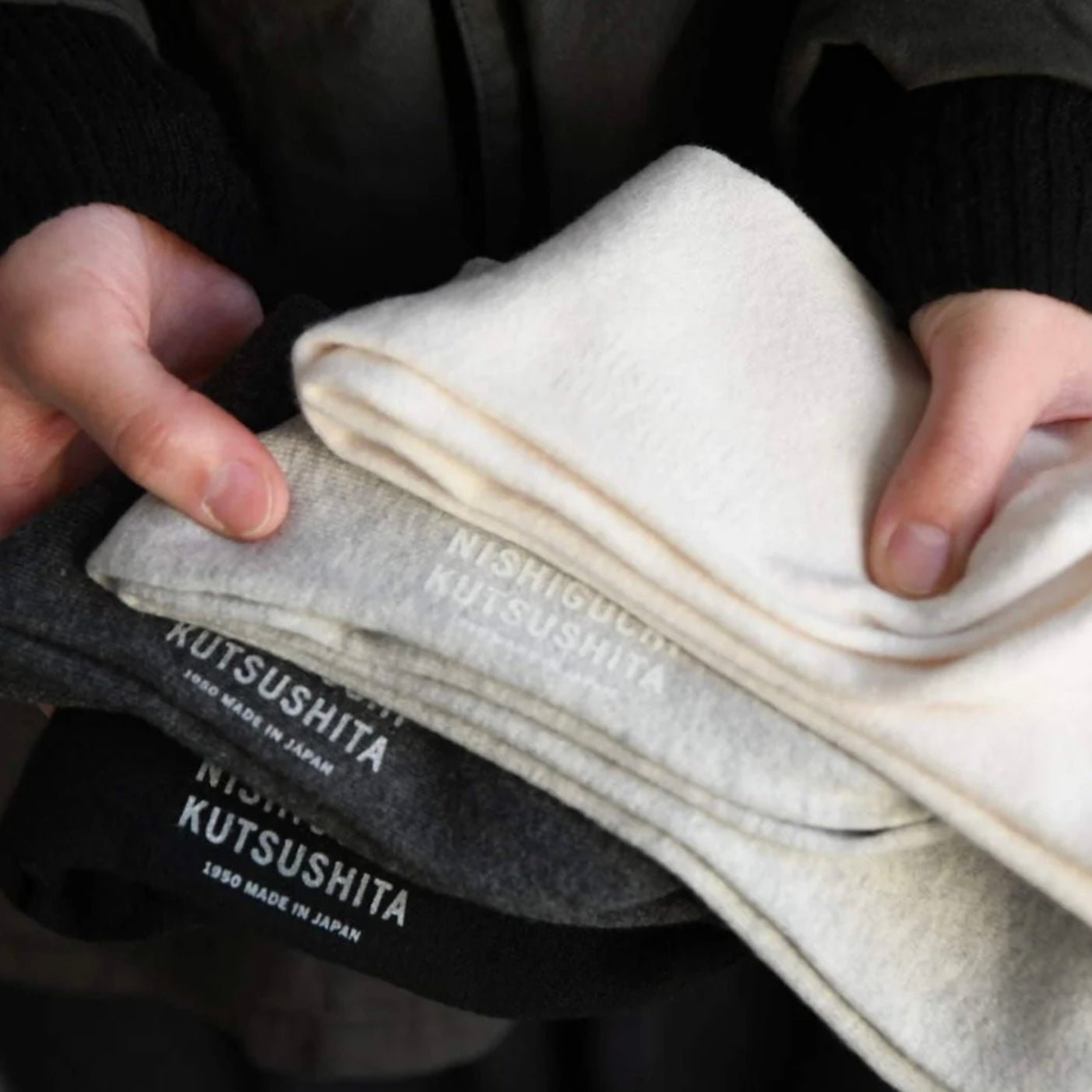Nishiguchi Kutsushita Socks - Cashmere Praha - The Flower Crate