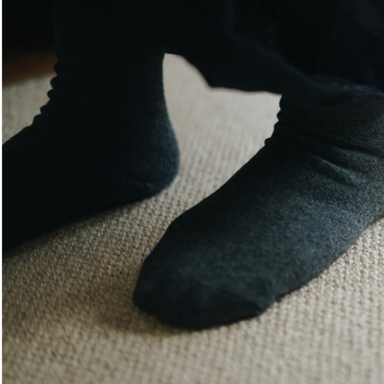 Nishiguchi Kutsushita Socks - Cashmere Praha - The Flower Crate