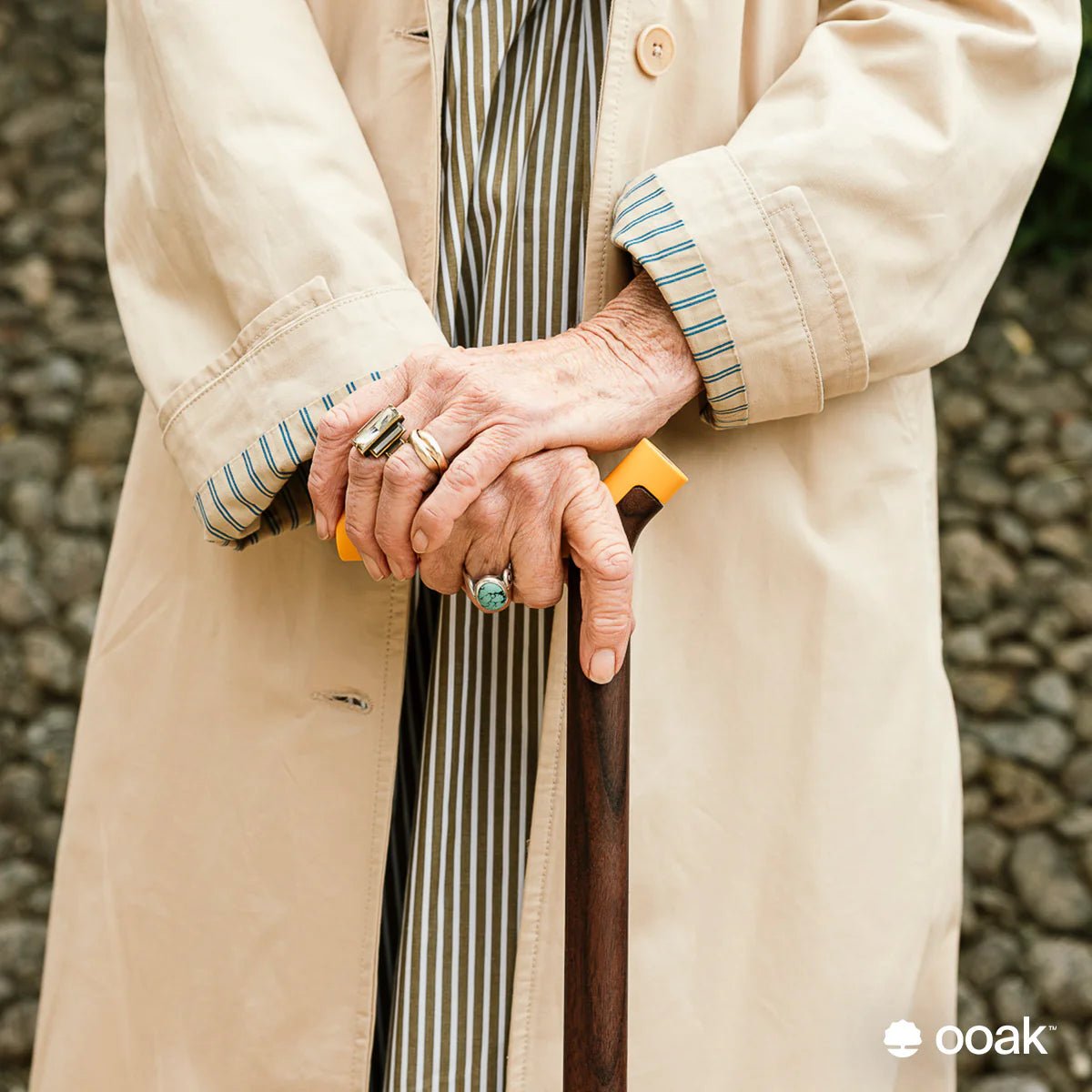 Ooak - Uno Walking Stick, Kōwhai &amp; Walnut - The Flower Crate
