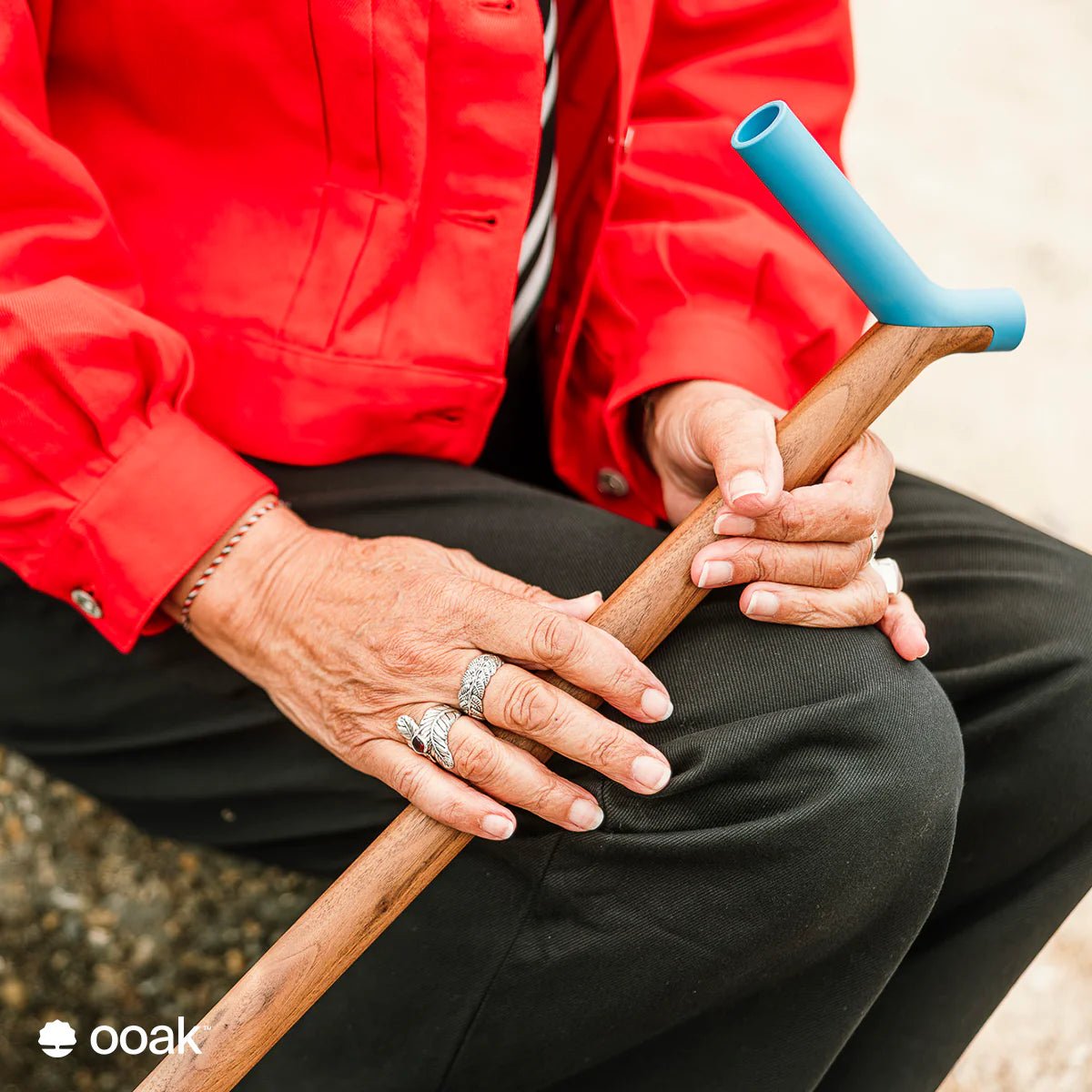 Ooak - Uno Walking Stick, Pacific &amp; Walnut - The Flower Crate