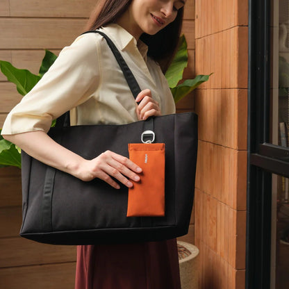 Orbitkey - Clip-On Glasses Pouch, Black - The Flower Crate