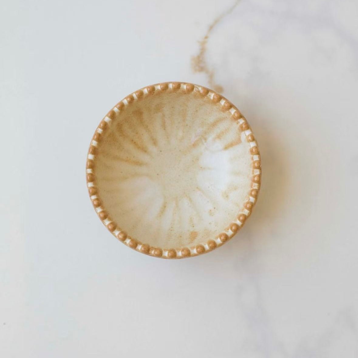 Ruffle Edge Pinch Bowl - The Flower Crate
