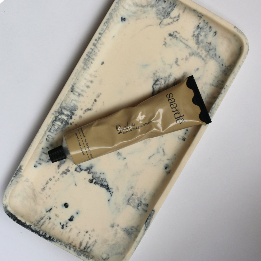 Saardé - Hand & Body Moisturiser, Qualia - The Flower Crate