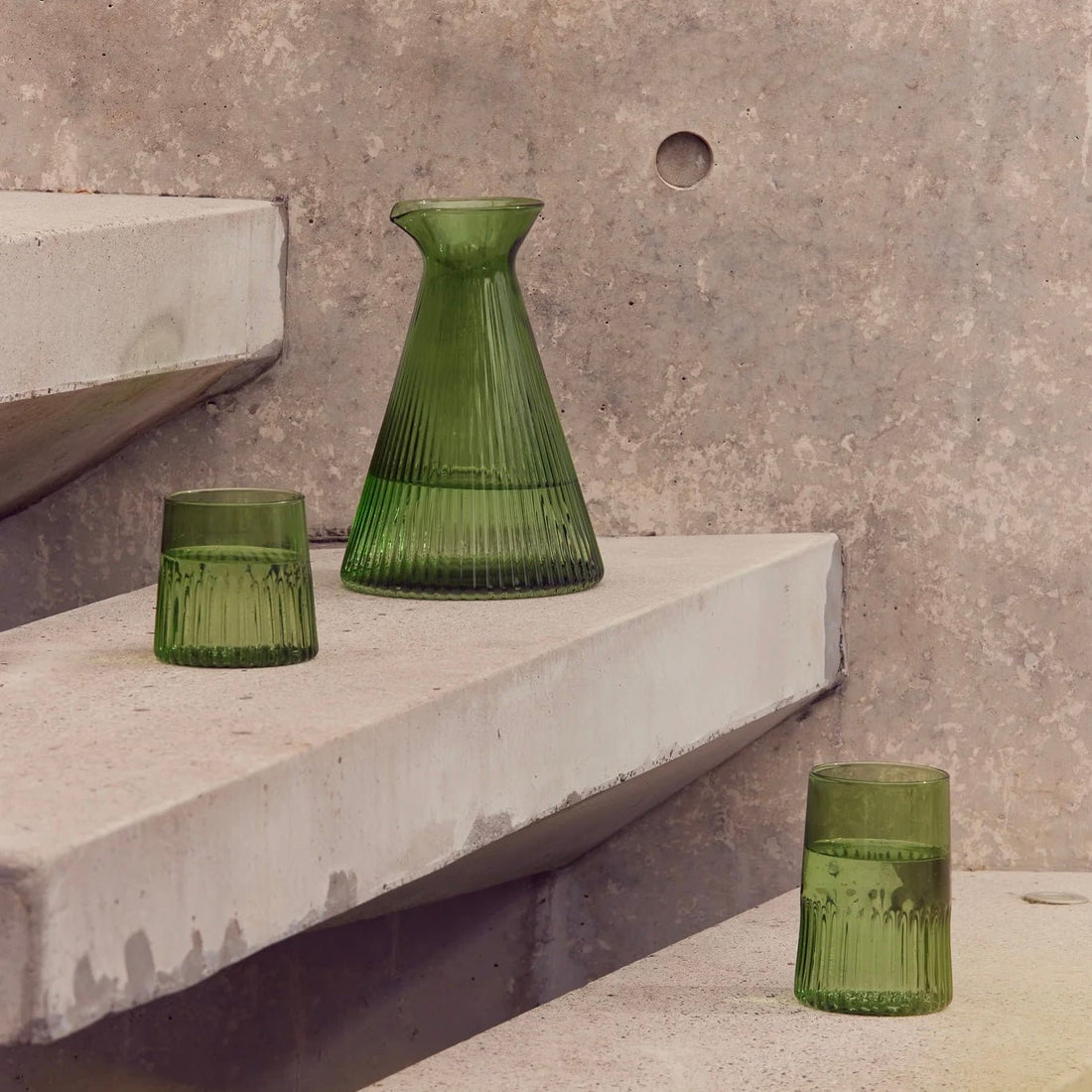 Saardé - Kairos Angular Carafe, Green - The Flower Crate