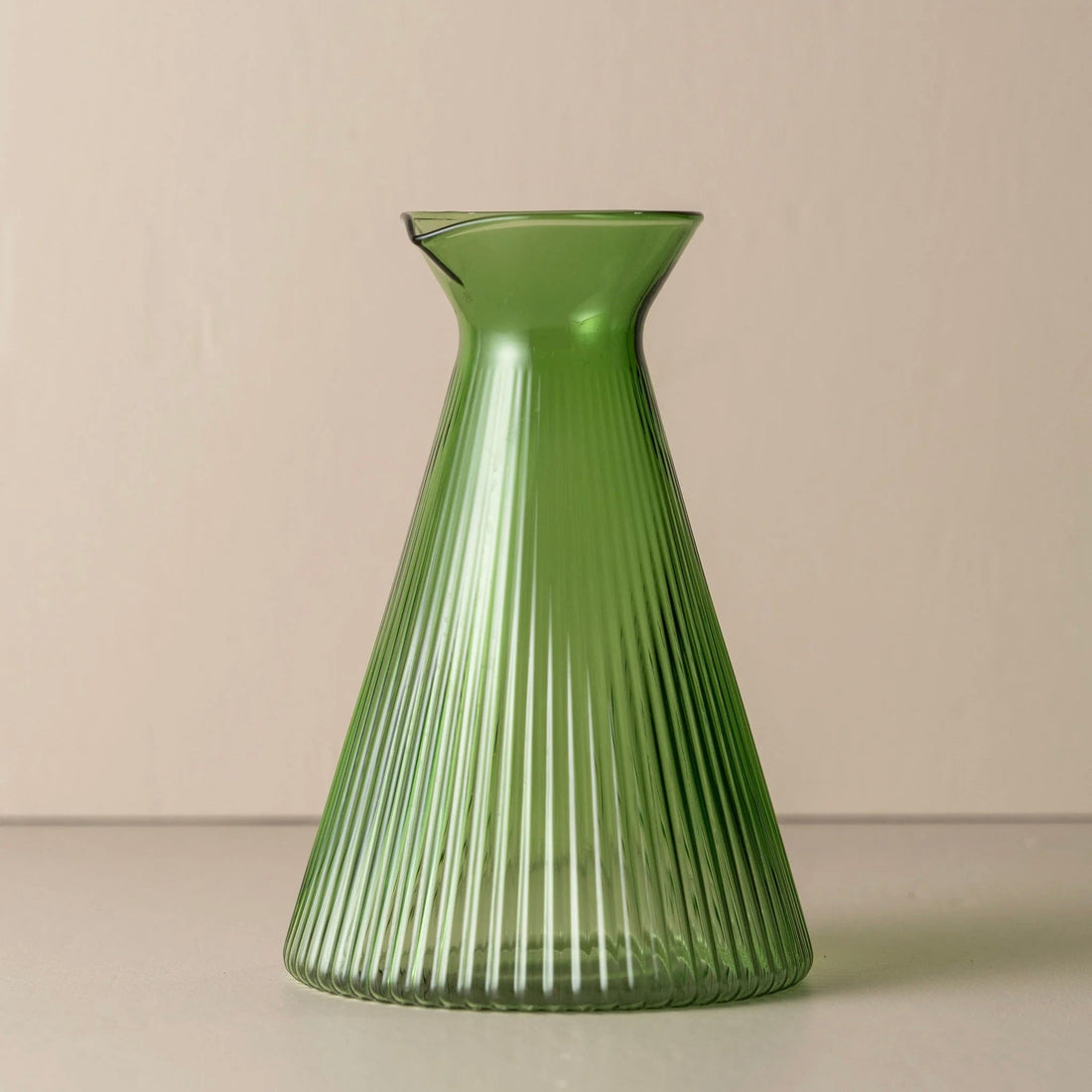 Saardé - Kairos Angular Carafe, Green - The Flower Crate