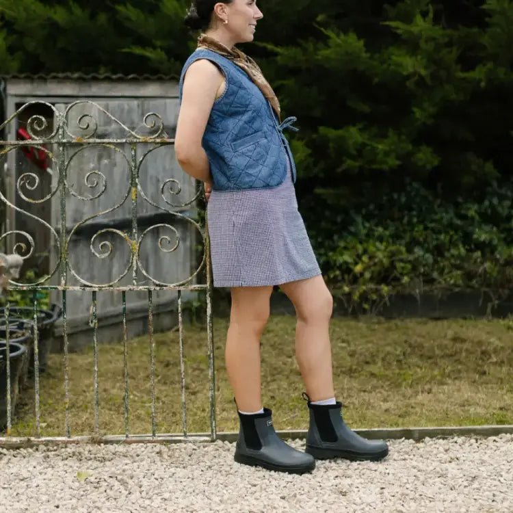 Skellerup - Meadow Ankle Boot, Midnight - The Flower Crate
