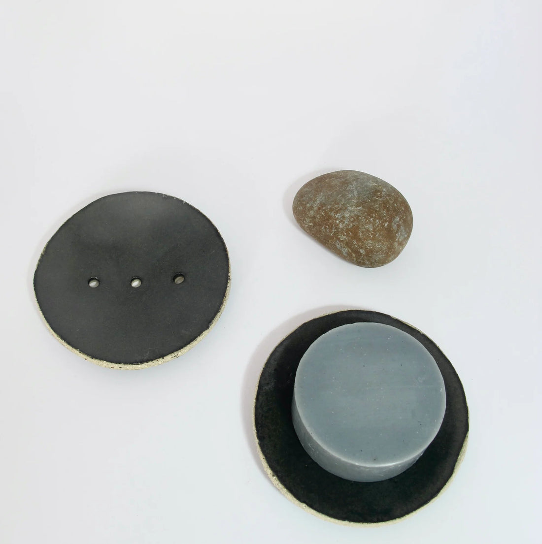 Studio Star | Black Ceramic Soap Dish - The Flower Crate