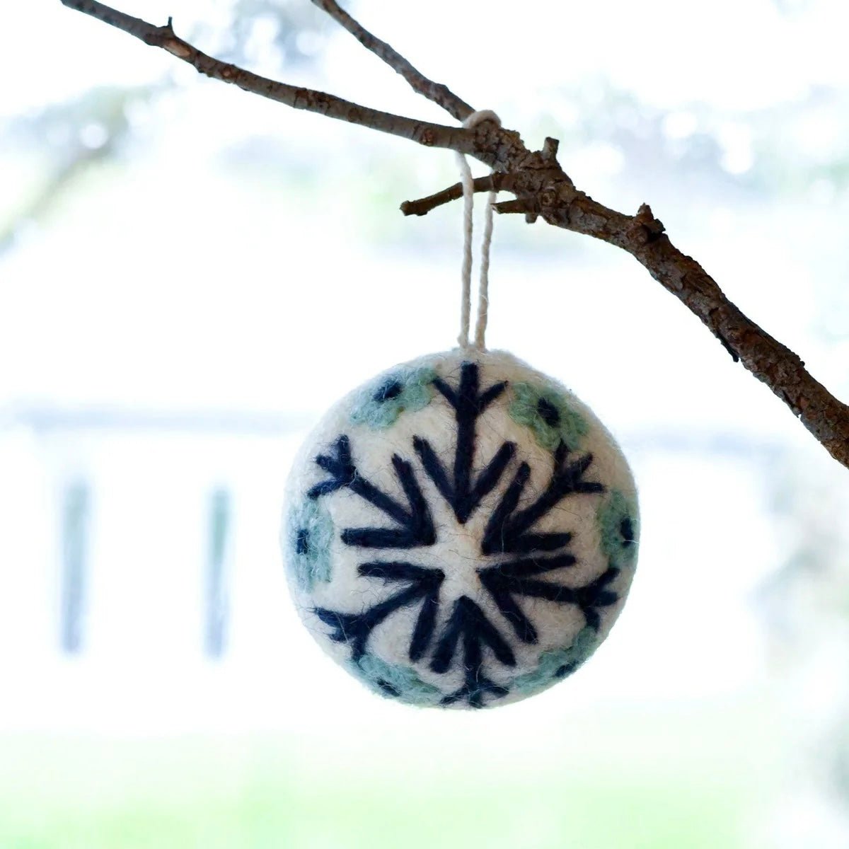 Tara Treasures - Felt Bauble - The Flower Crate
