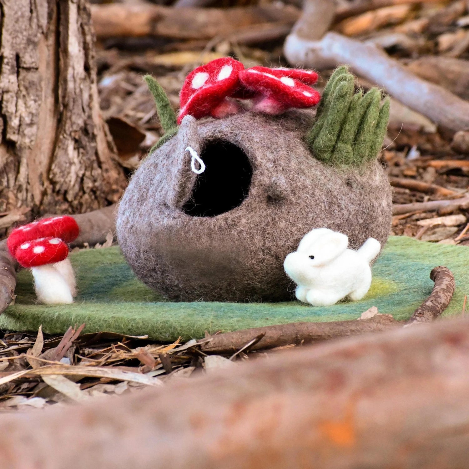 Tara Treasures - Felt Fairy Toadstool House with Bunny - The Flower Crate