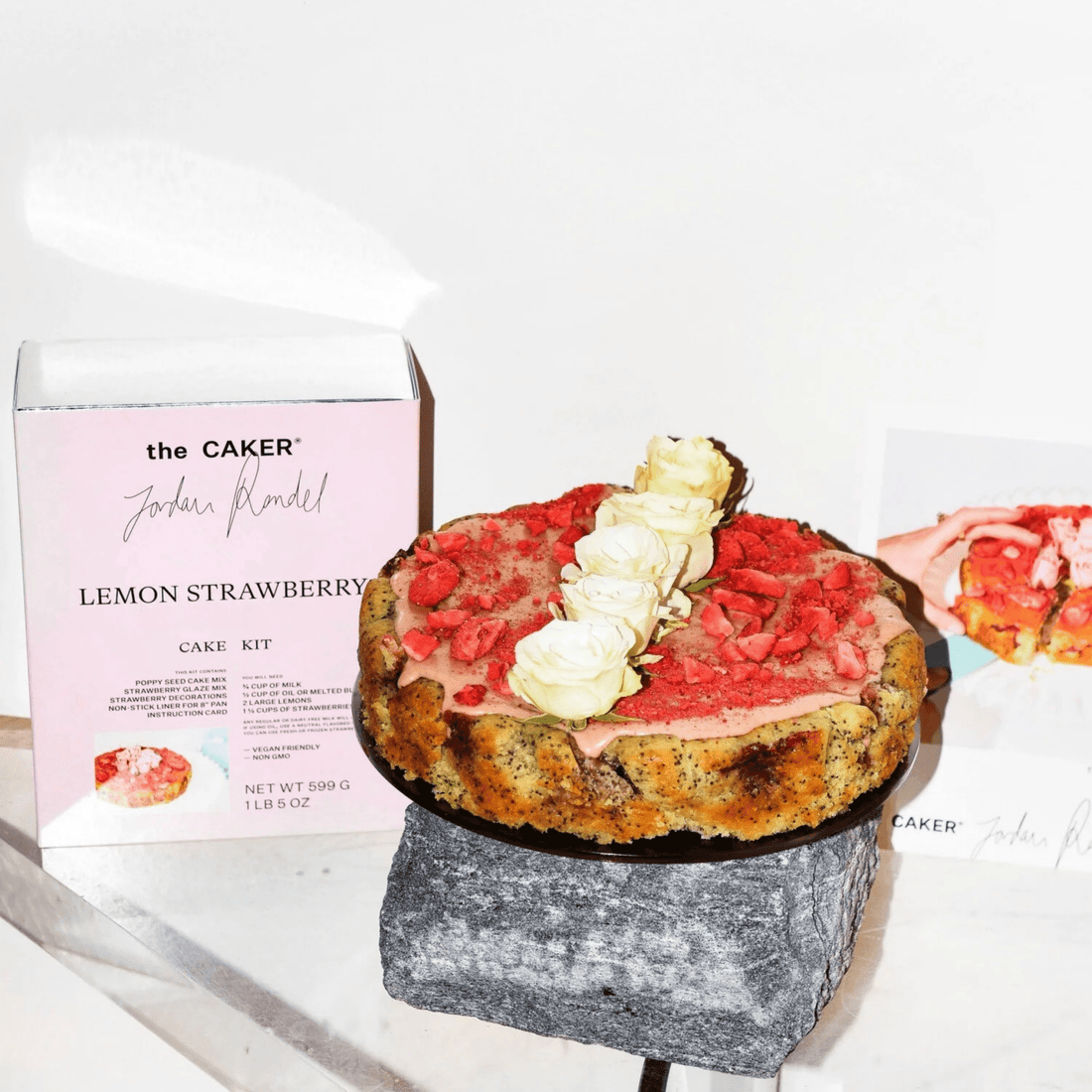 The Caker - Lemon Strawberry Cake Kit - The Flower Crate