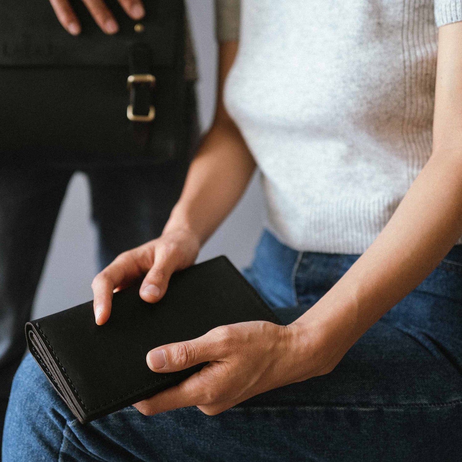The Loyal Workshop - Black Alongsider Leather Wallet - The Flower Crate