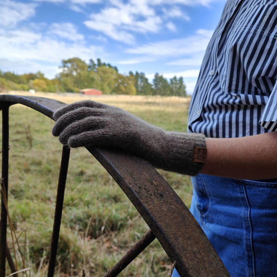 Wyld - Pihepe Gloves - The Flower Crate