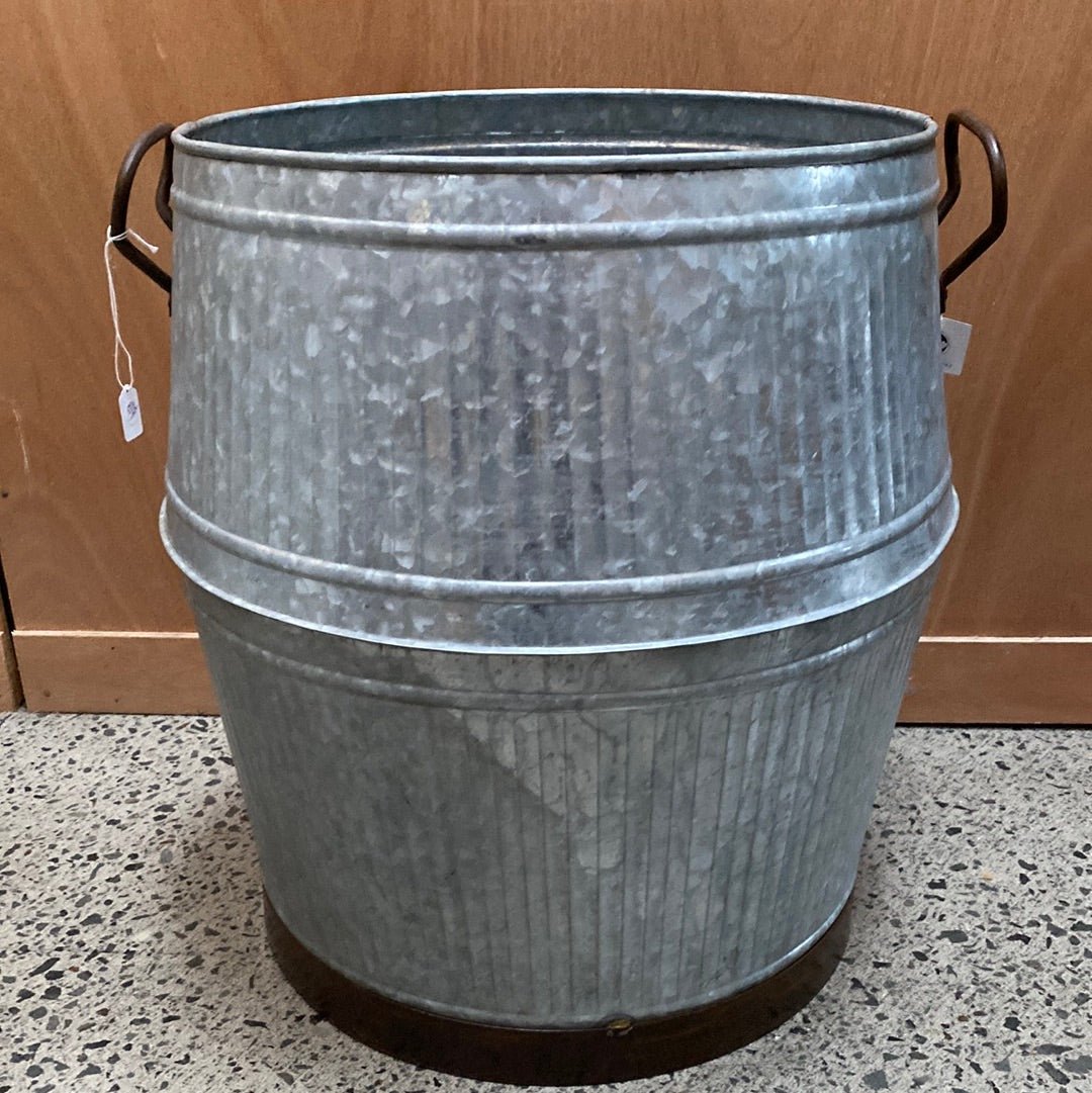 Clyde Galvanised Planter - The Flower Crate