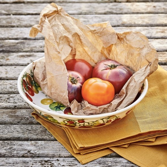 Emma Bridgewater Vegetable Garden - Medium Tomato Pasta Bowl - The Flower Crate