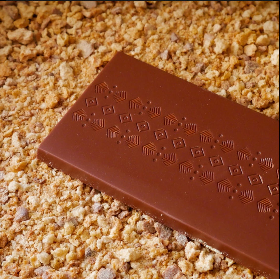 Lucid Chocolatier - Sourdough &amp; Brown Butter 48% - The Flower Crate