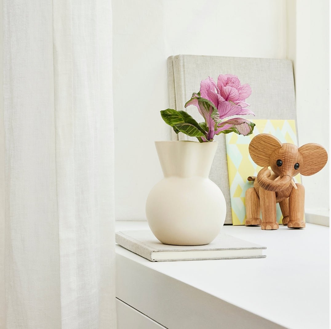 Sweeping Vase - Cream - The Flower Crate