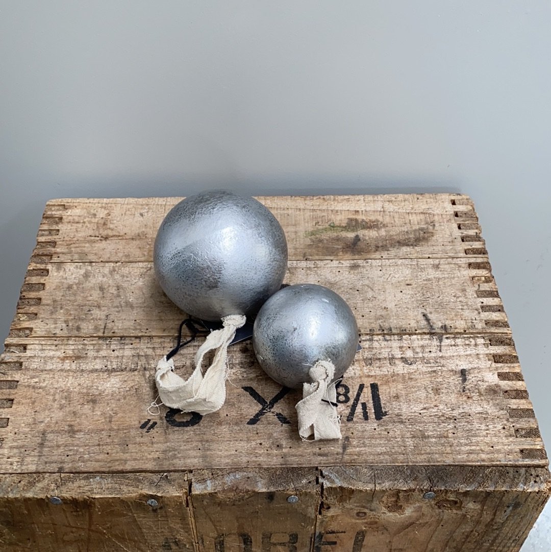 Wooden Christmas Bauble - The Flower Crate